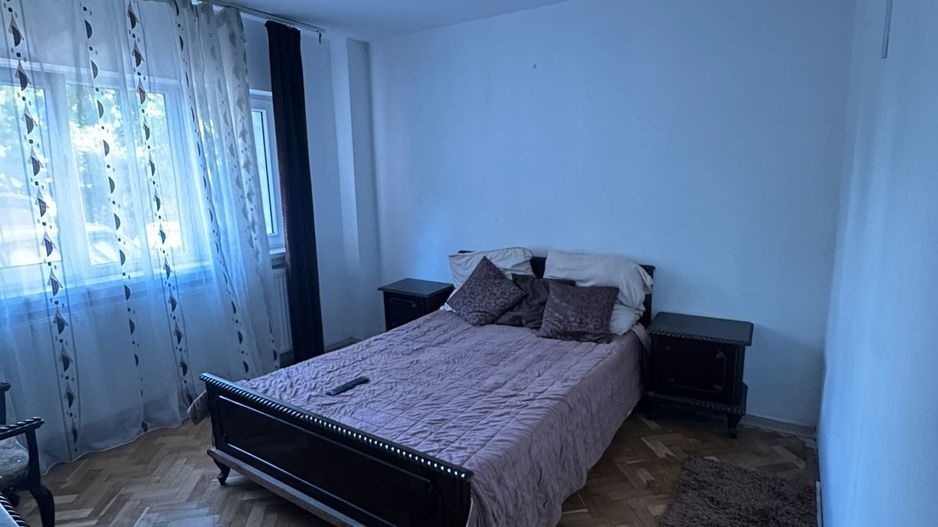 Apartament 2 camere- 1 Mai, Pelendava - Poză 2