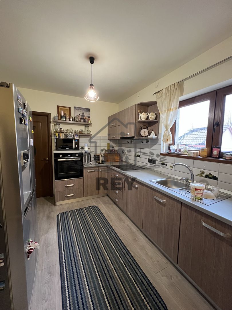 Casa Unifamilială 5 camere de vânzare SIBIU / Loc. Șura Mică - Poză 6