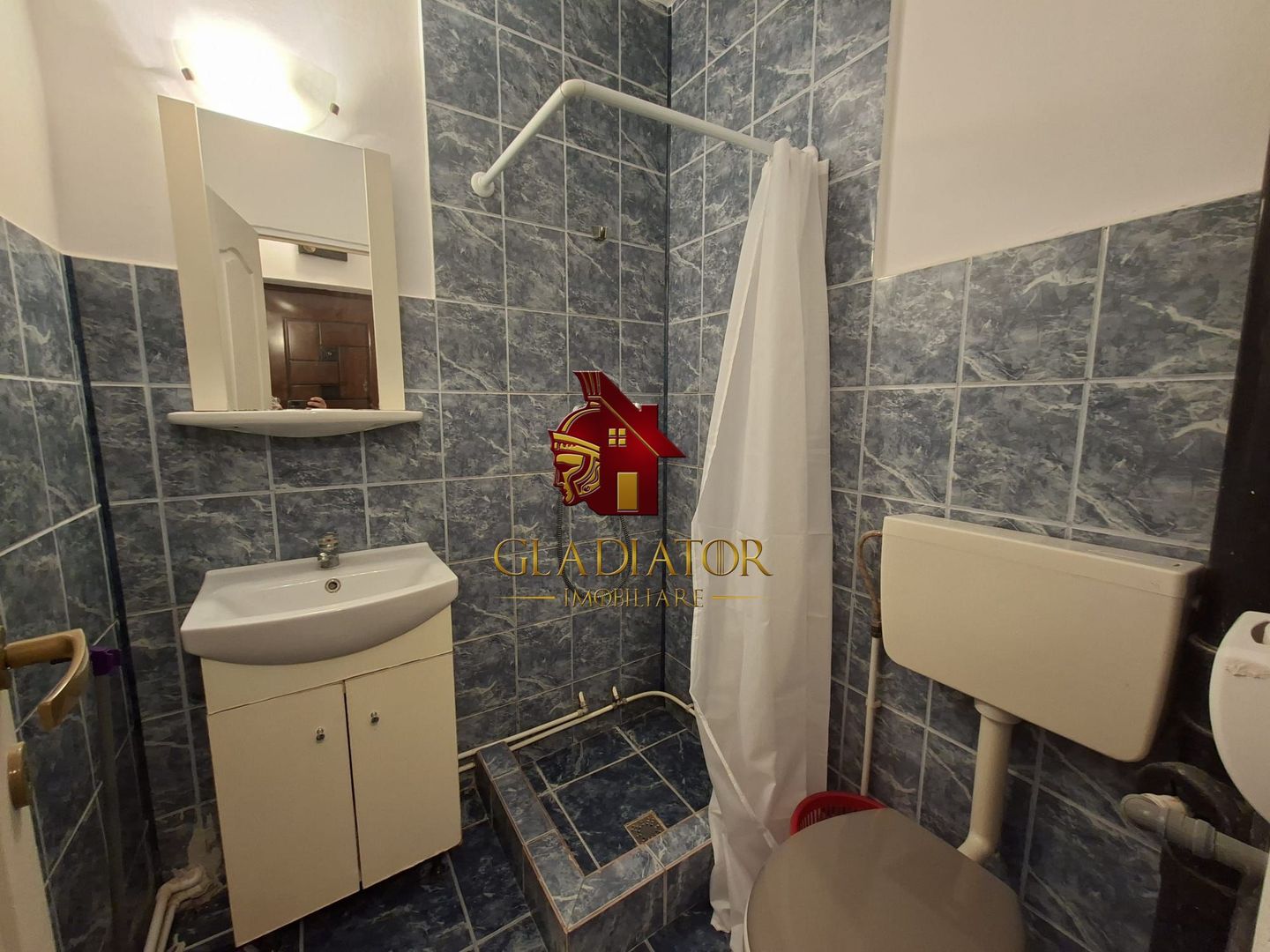 Garsoniera Mircea cel Batran, centrala, lift, parcare in zona, nu rata - Poză 3