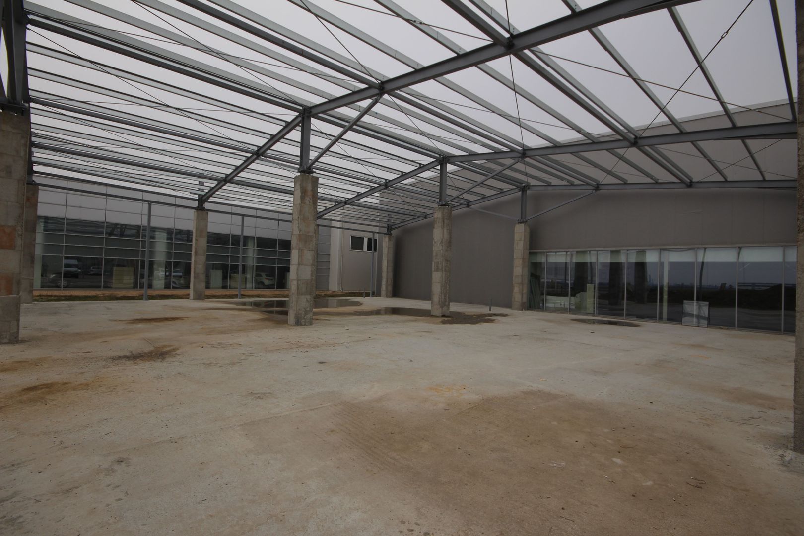 Spatiu Comercial,Showroom si birouri - inchiriere- 900 mp.  zona Calea Sagului - Poză 6