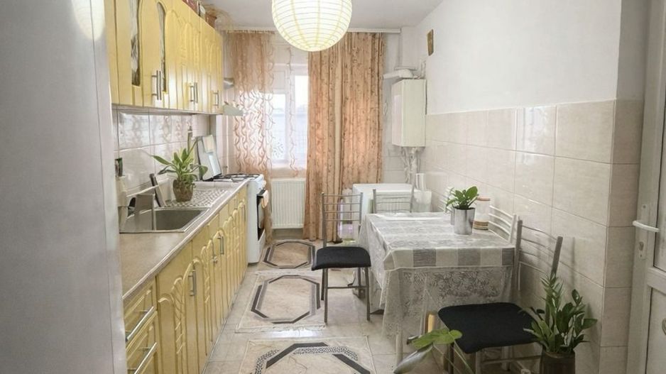 Garsonieră I 41 mp + 40 mp boxă la subsol I 64,000 € I Burdujeni - Poză 1