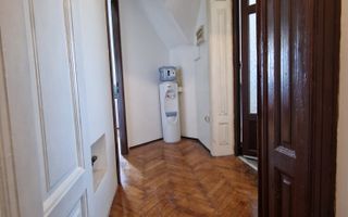 Etaj de Vilă Interbelică, 5 Camere, Balcon și Mansardă – Parc Carol - Poză 7