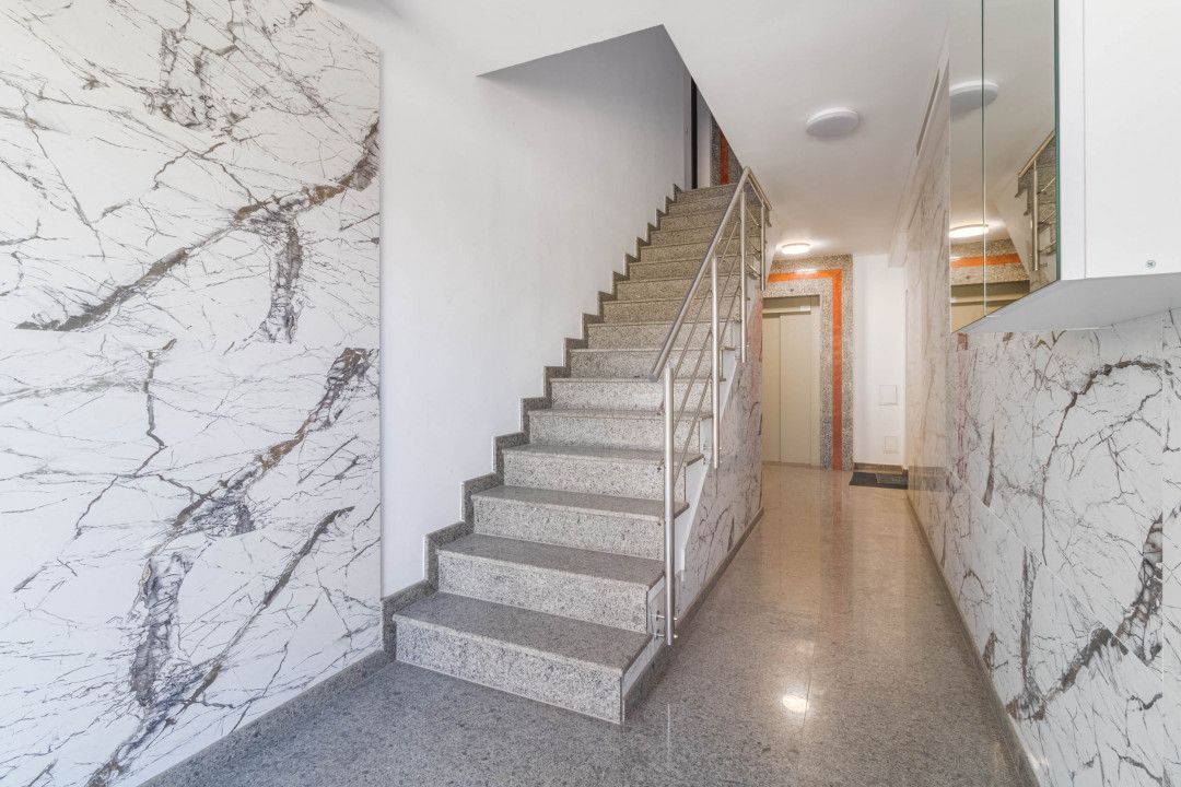 Apartament 3 camere Sisesti - vedere catre lac - Poză 11
