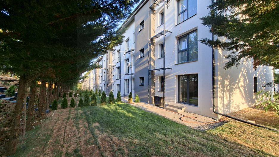 Apartament premium 61.4 mp utili 3 camere 2 bai curte 50 mp Cristian - Poză 12