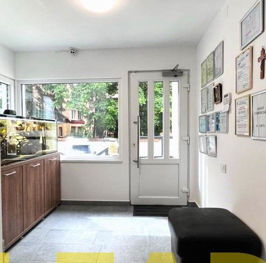 Casa renovata complet! 210 mp utili pe teren de 548 mp! - Poză 16