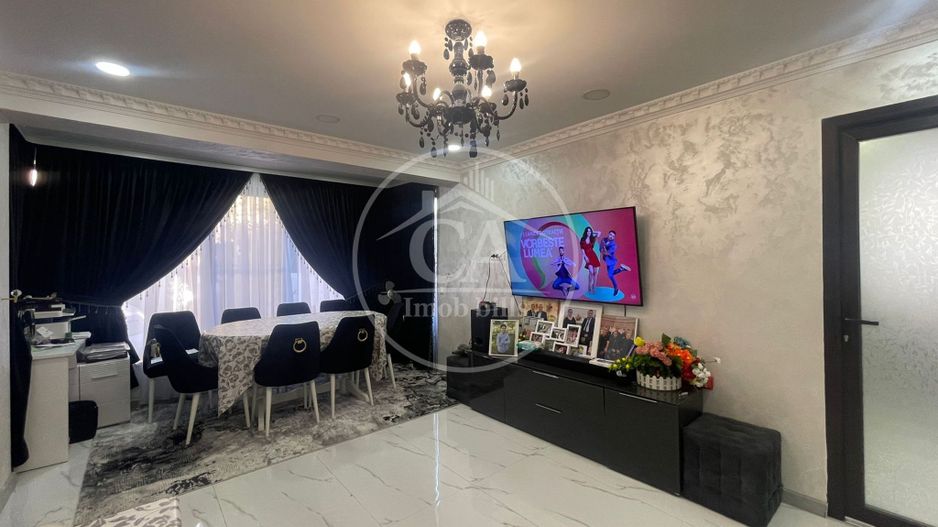 Casă de vânzare cu 4 camere în Cartierul Tineretului, Oradea - Poză 6