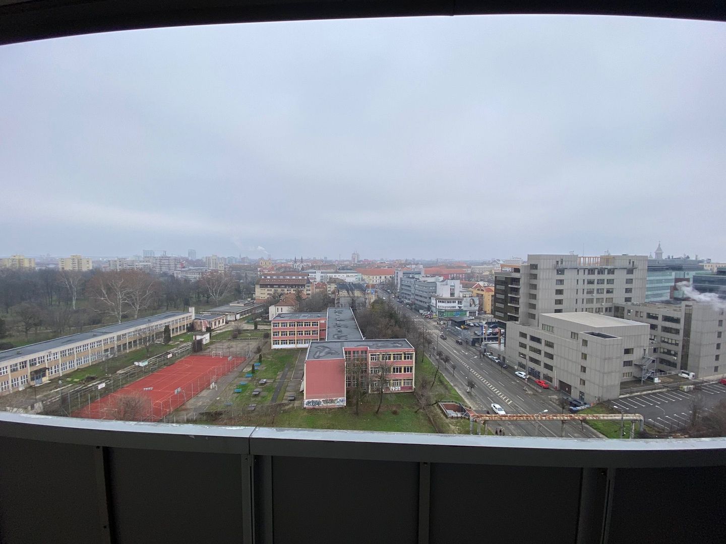 Apartament cu 3 camere   în zona Ultracentral - Poză 2