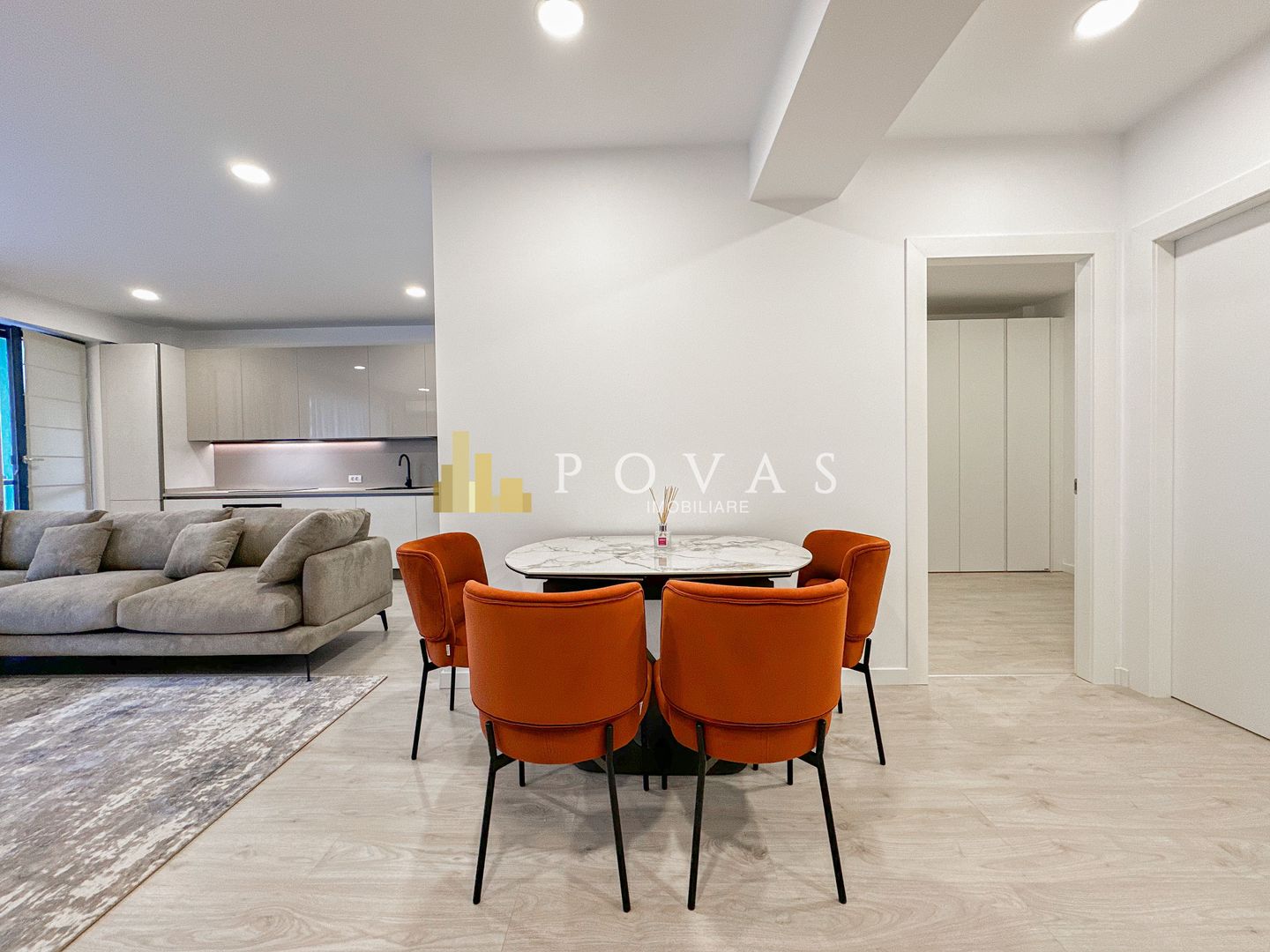 Inchiriere Apartament 3 Camere Residence5 Pipera Rond OMV - Poză 13