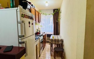 Apartament 2 camere semidecomandat Razboieni - Poză 9