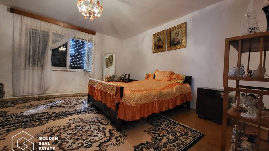 Casa cu teren 3300 mp, comuna Zabrani - Poză 5