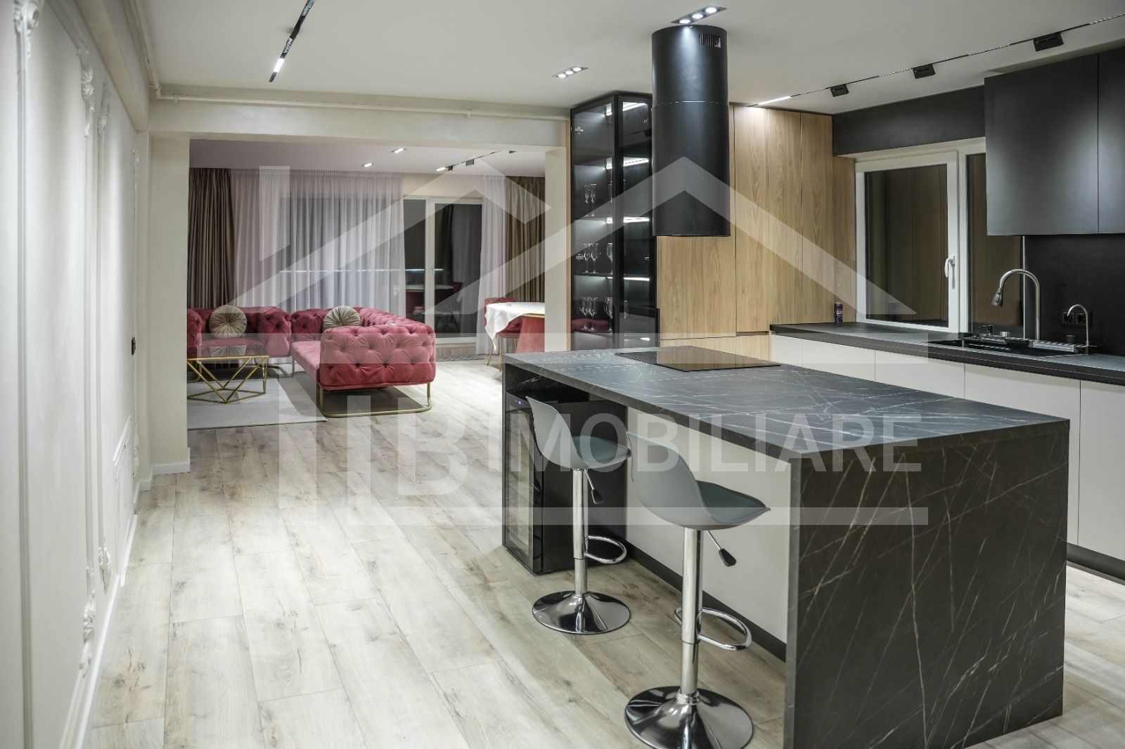 Penthouse cu 3 camere, 120mp, GARAJ, Zona AMA Residence - Poză 5