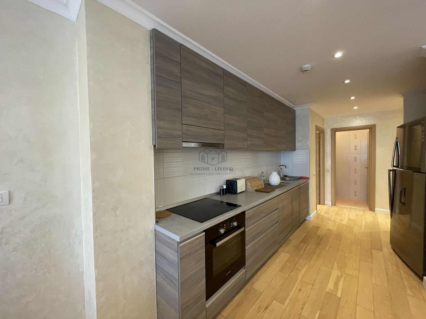 APARTAMENT CU 3 CAMERE, PARTER CU GRADINA LA INCHIRIERE IN COMPLEX - Poză 8