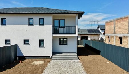 De Vânzare Duplex În Cartierul Izvor
