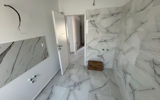 Apartament in Villa. Spatios. Disponibil imediat. Terasa verde - Poză 11