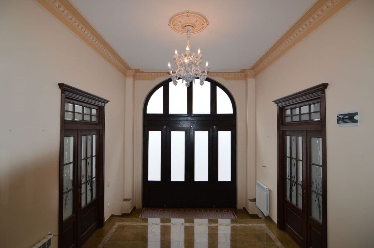 CASA 16 CAMERE FOSTA AMBASADA -CALEA VICTORIEI -6 LOCURI DE PARCARE - Poză 3