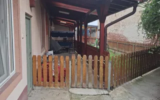 Apartament 2 camere la curte comuna, Zona Iosefin - Poză 11