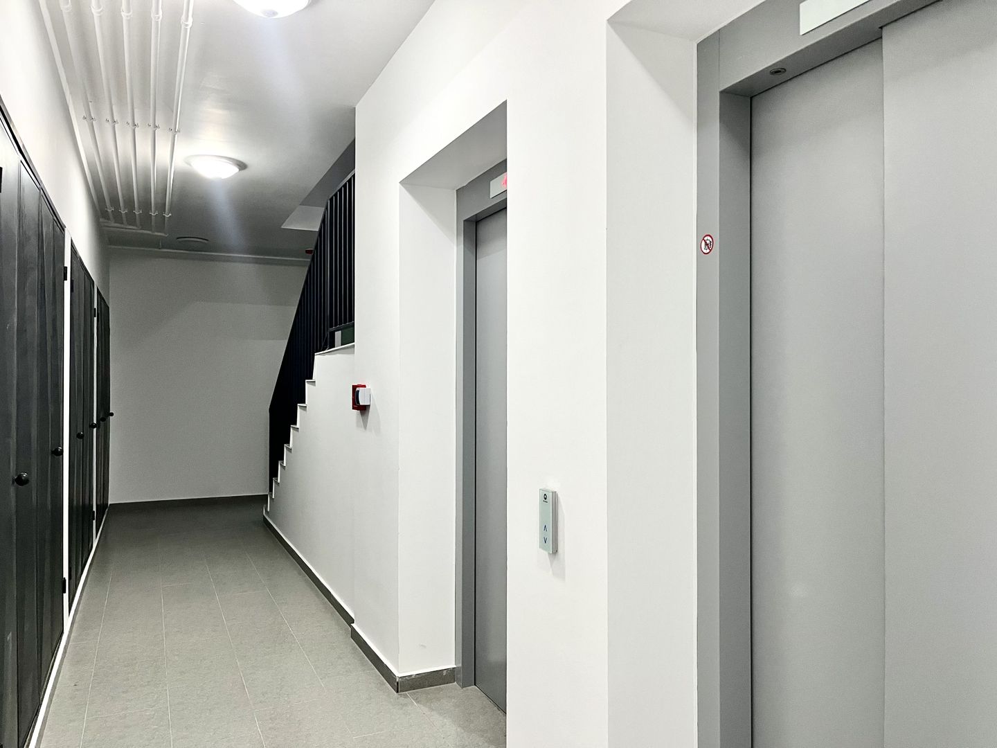 Apartament 3 camere, prima închiriere, primitor, Lipovei, lângă pădure - Poză 16