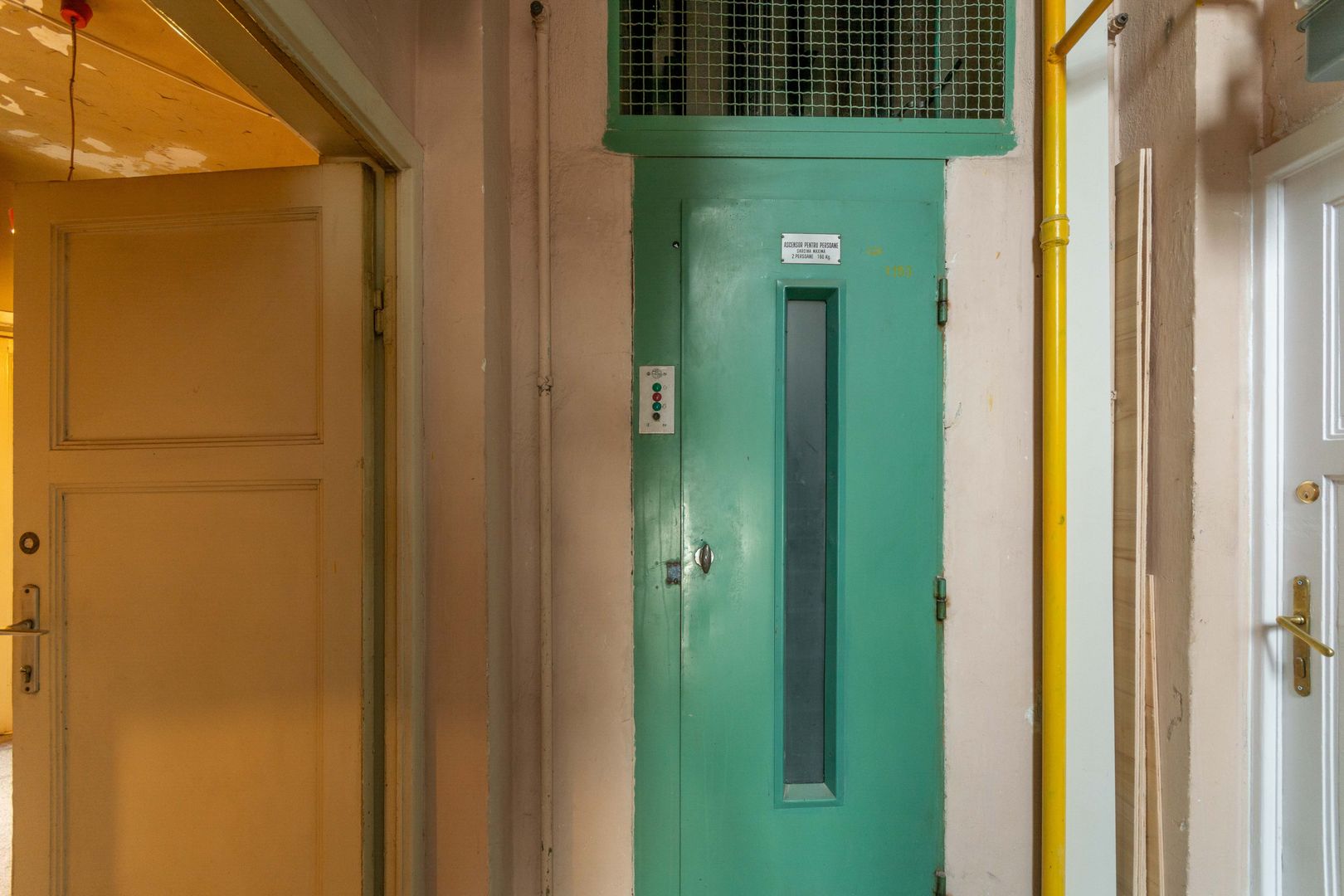 Piata Romana | Lascar Catargiu | Cal. Victoriei,5 cam pe Nicolae Iorga - Poză 19