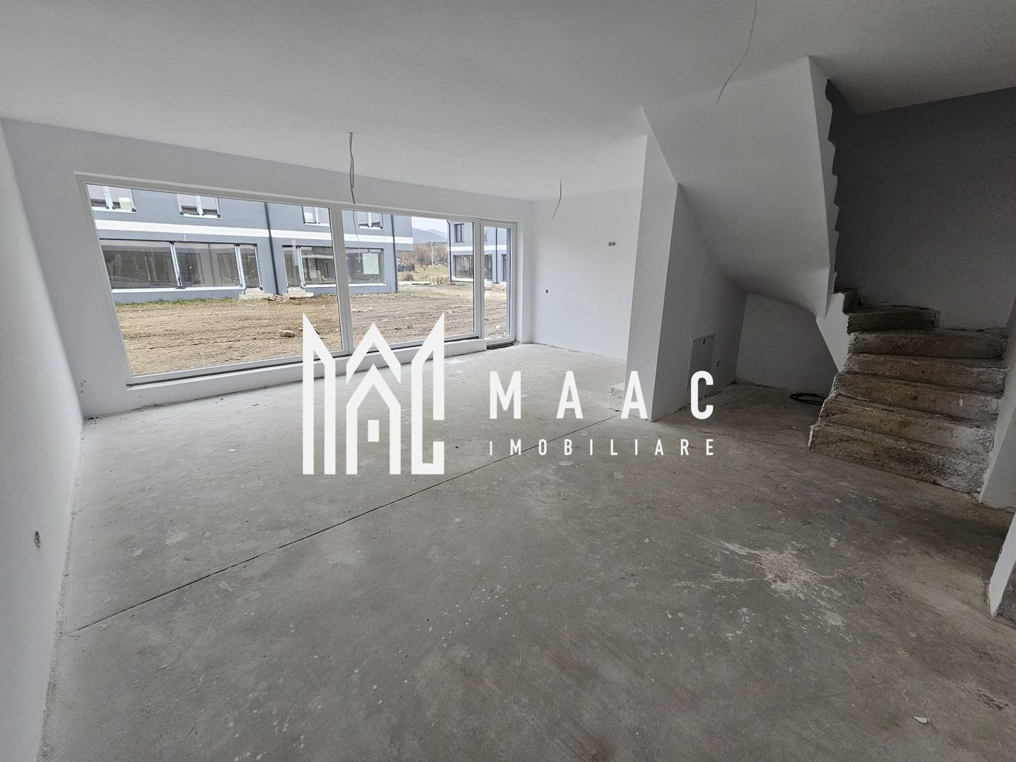 Casa Tip Duplex | 110 MPU | 264 MP Teren | Predare La Alb - Poză 1