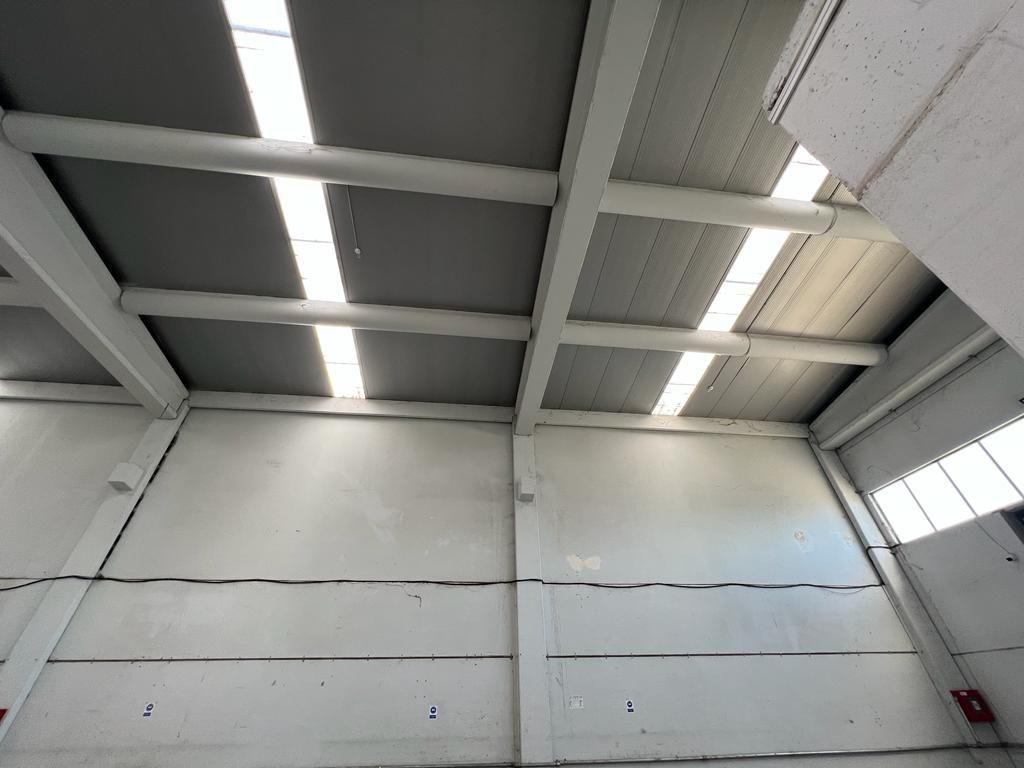 Hala de vanzare in Calea Sagului - platforma Incontro - Poză 20