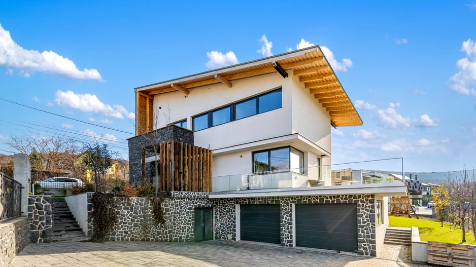 Reprezentare exclusiva! Lux si arhitectura la superlativ! - Poză 1