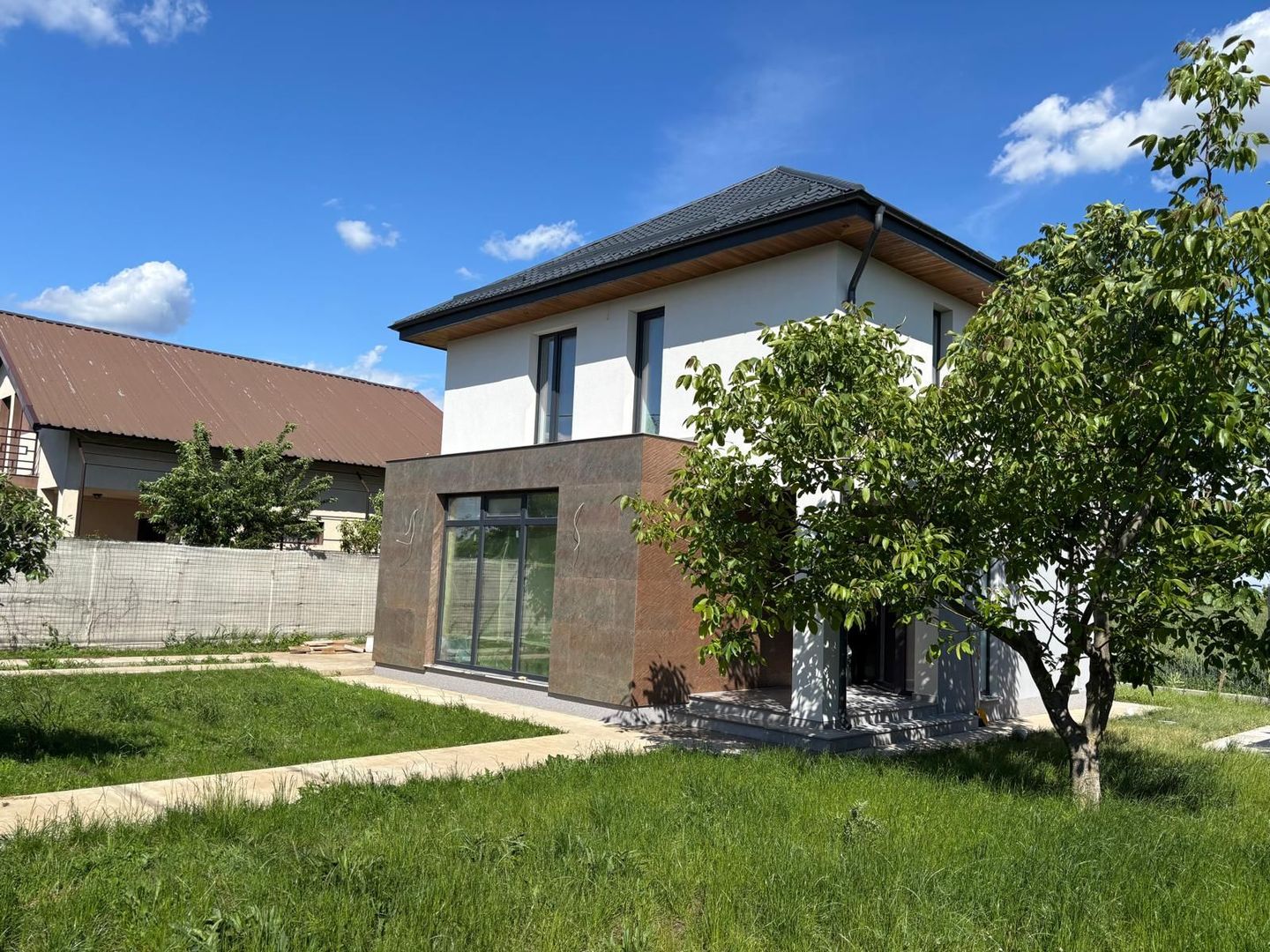 Casa superba // 400mp // Excelent construita - Poză 4