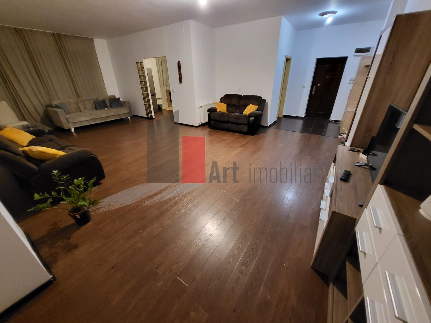 Apartament cu 3 camere de vanzare in zona Straulesti - Poză 33