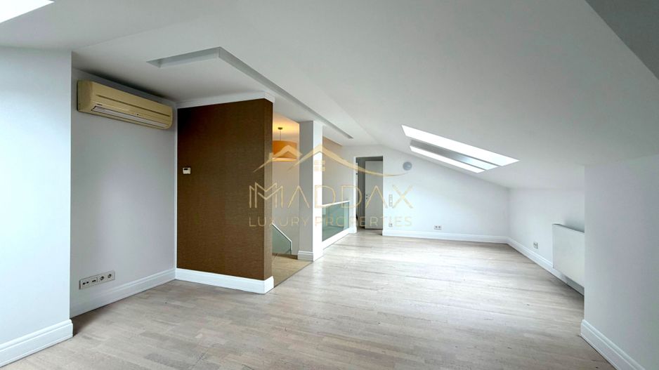 Vila cu 9 camere *900 teren* & piscina privata // Pipera - Poză 32