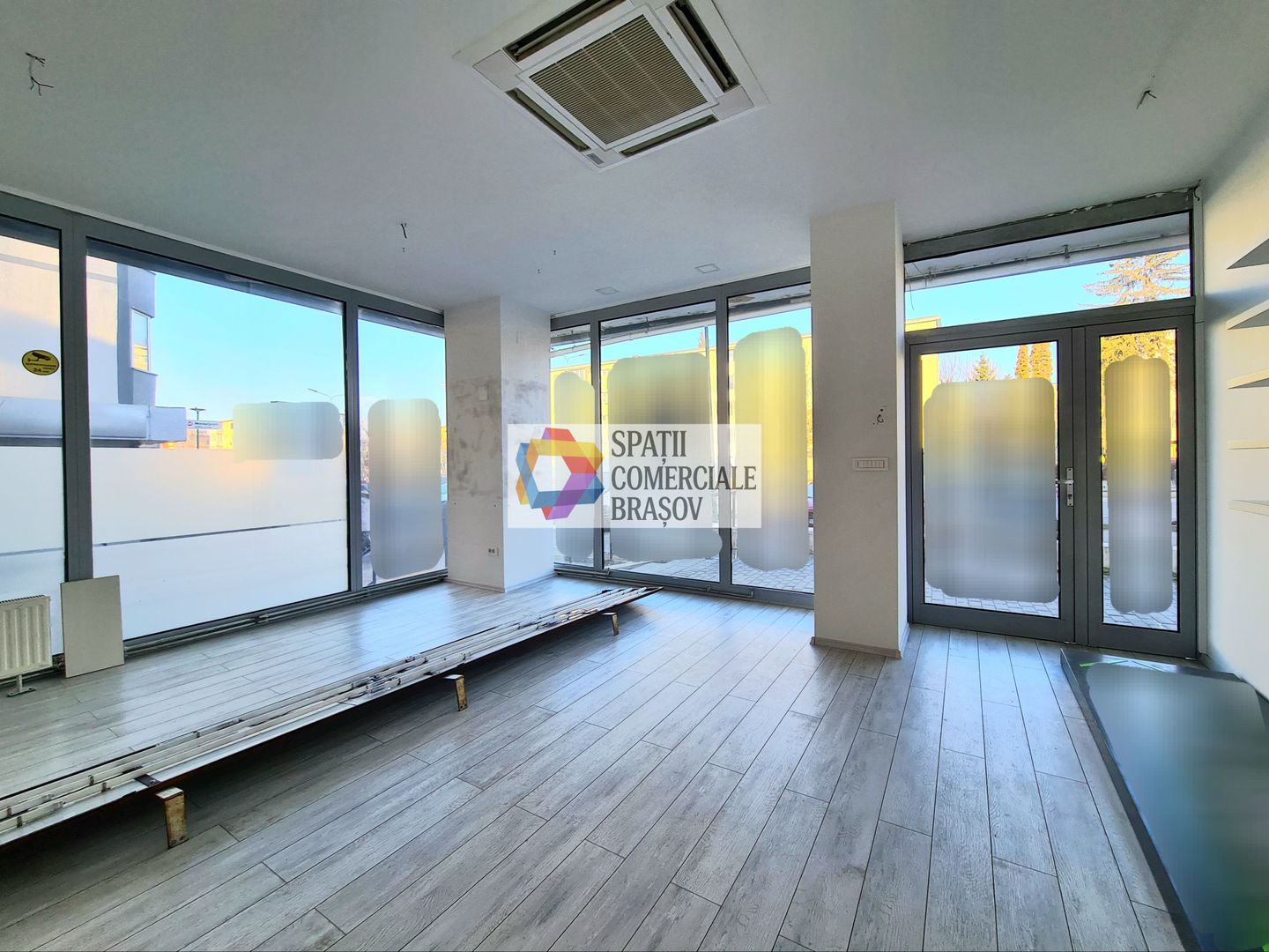 Spatiu comercial de închiriat Brasov - 100 mp # spatii-comerciale-brasov.ro - Poză 2
