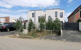 Casa aproape de scoala, gradinita, liceu, 4 camere, asfalt, toate utilitatile - Poză 5