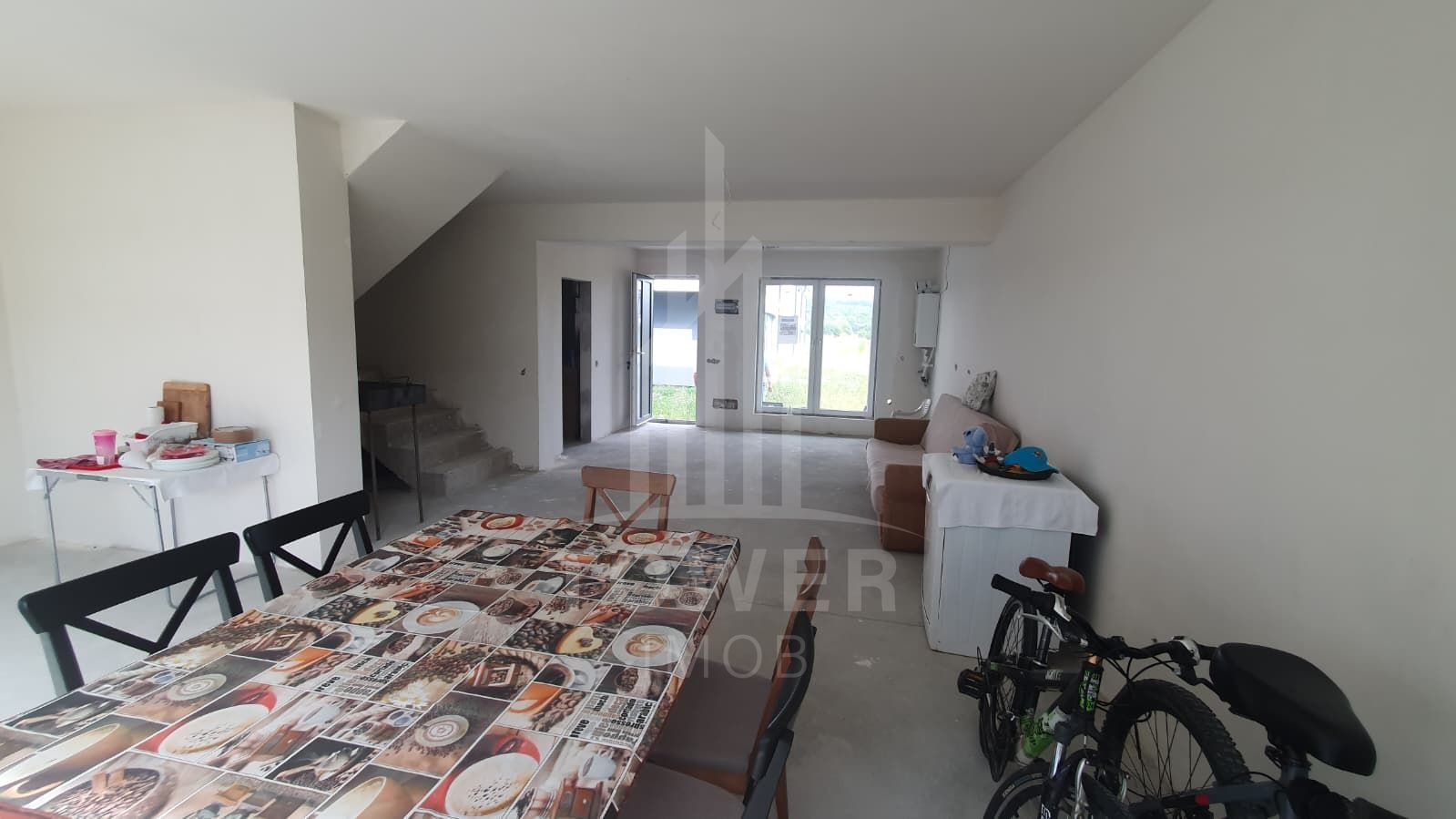 Duplex de vânzare în Rășinari, Sibiu – Zonă liniștită, aproape de pădure. - Poză 10