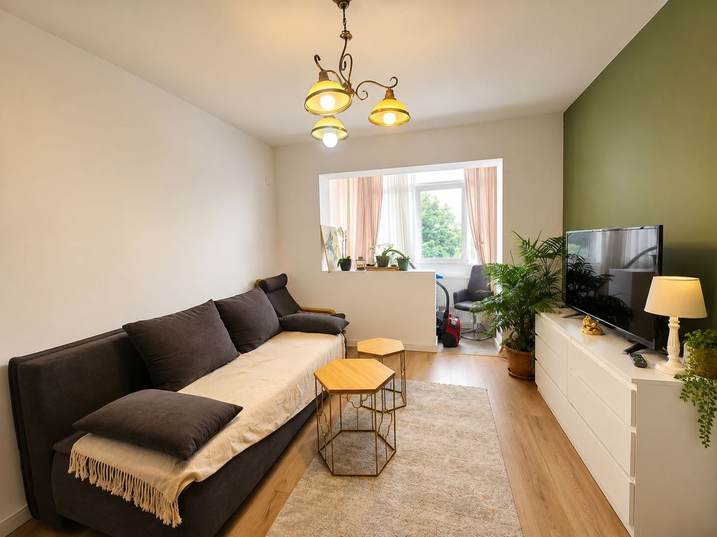 Apartament cu 3 camere de vânzare – Tomis Nord - Poză 1