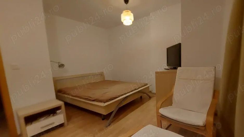 Inchiriere 3 camere Calarasilor PRIMA INCHIRIERE centrala termica - Poză 1