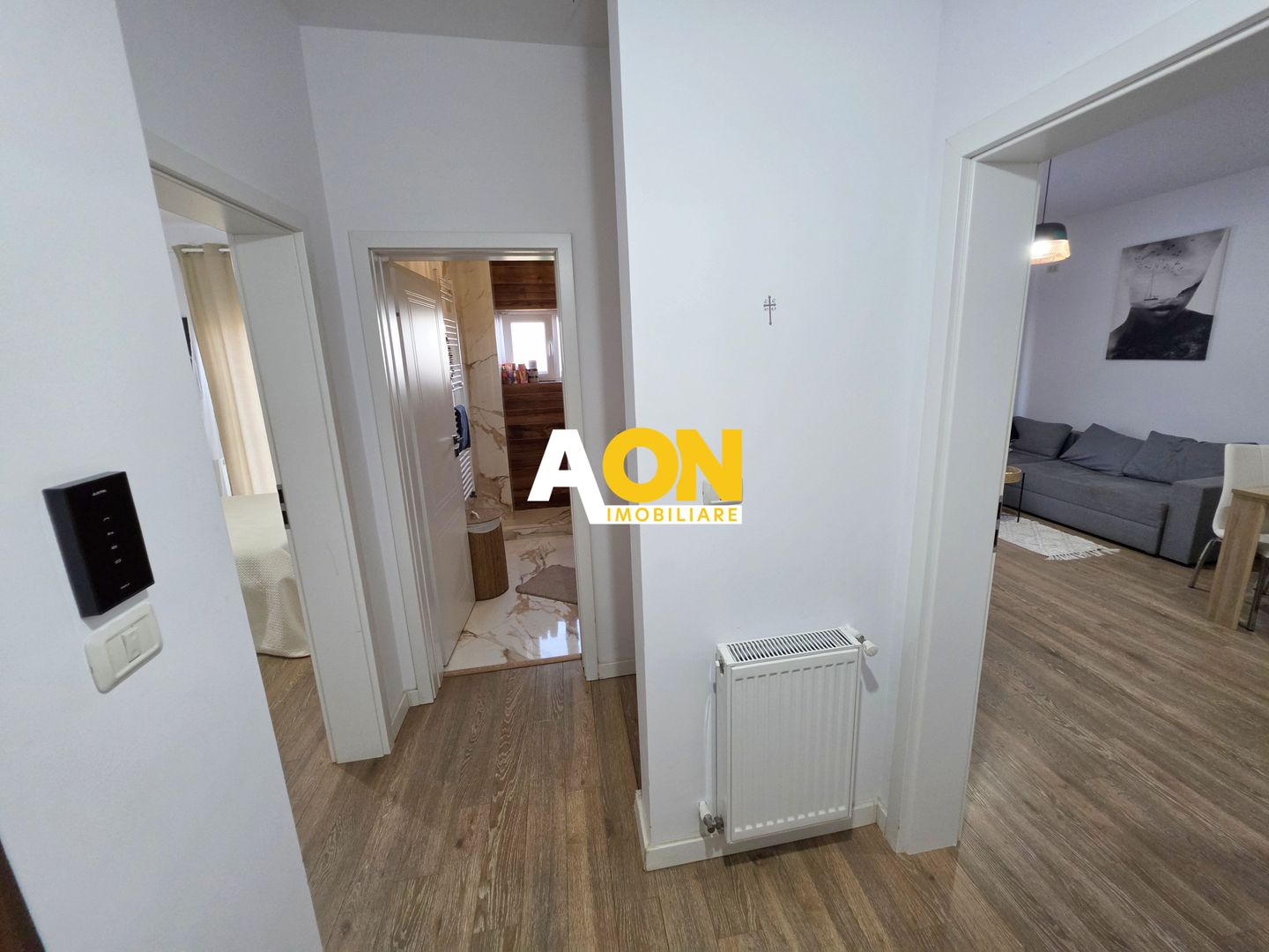 Apartament 2 camere mobilat cu boxa si  parcare bloc nou Cetate - Poză 4