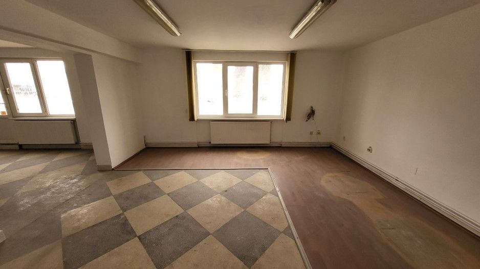 P 4080-1 Spatiu comercial cu 5 incaperi în Târgu Mureș, zona Depozitelor - Poză 4