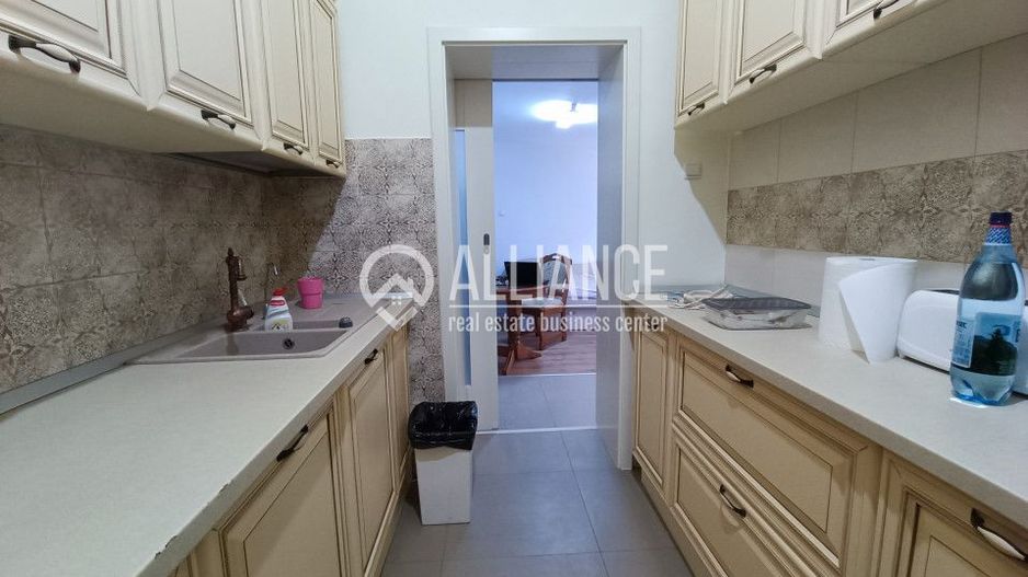 CENTRU SALA SPORTURILOR(COD03)- Casa interbelica si curte generoasa ! - Poză 11