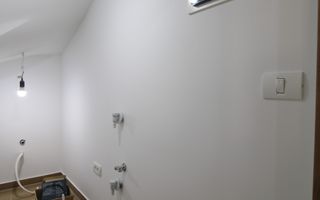 Casa zona Lunei, 5 camere + 3 bai, centrala proprie, rezidential sau birouri ! - Poză 18