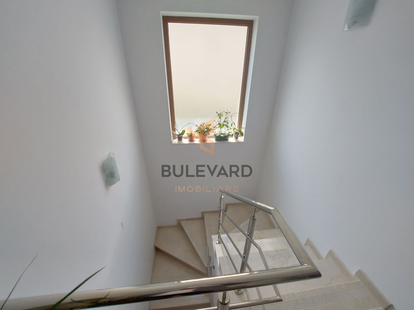 Casa de tip duplex, zona strazii Tautiului! - Poză 13