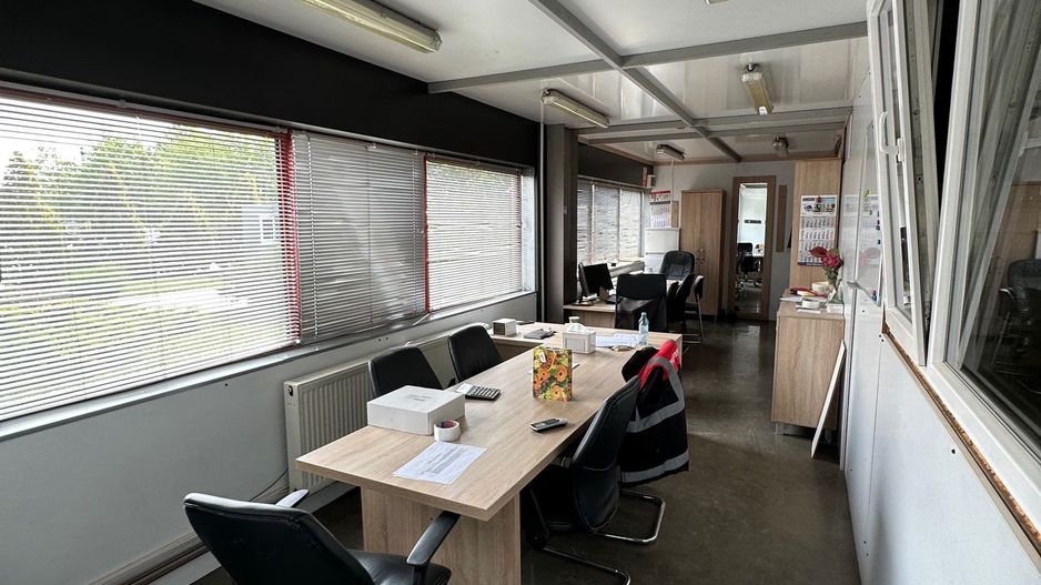 Hala pentru producție + birouri   10.000 mp - Poză 4