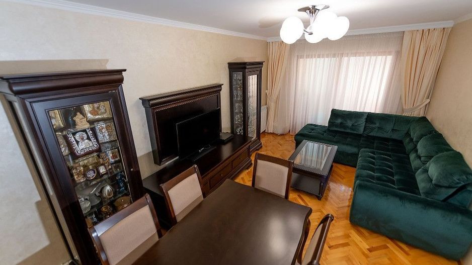 Aparament 3 camere, Piata centrala - Poză 1