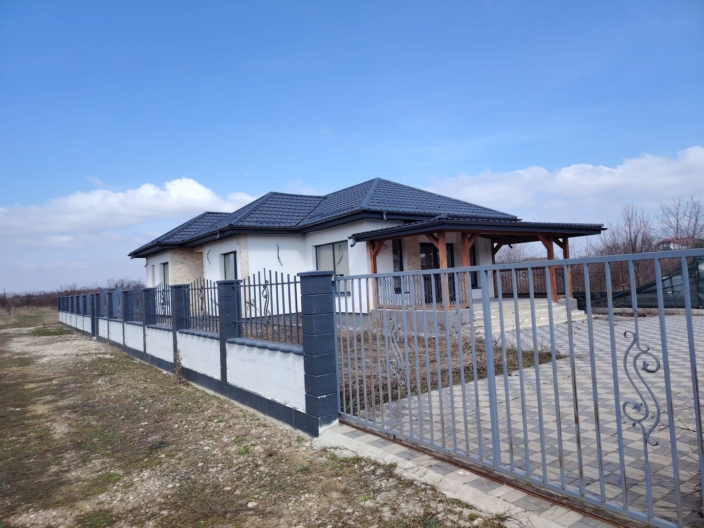 Casa Manastirea 4 camere - Poză 3