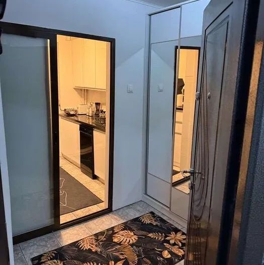 Apartament spre inchiriere 3 camere - Poză 2