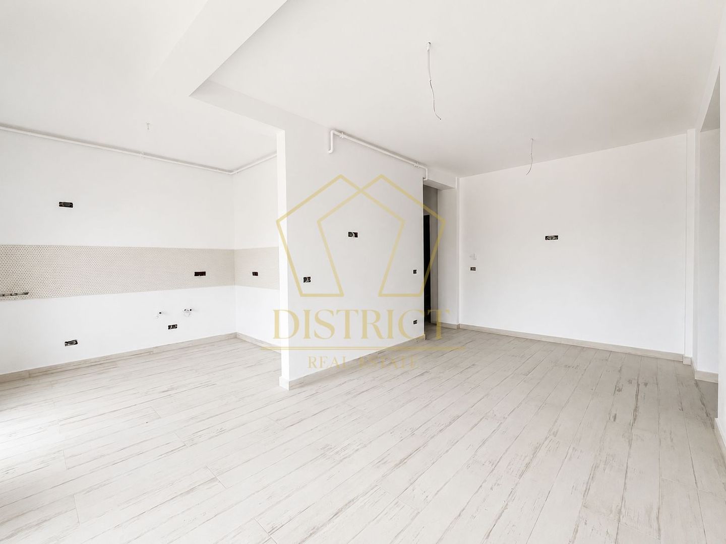 Apartament superb cu 3 camere langa Eso, bloc cu lift I Giroc - Poză 2