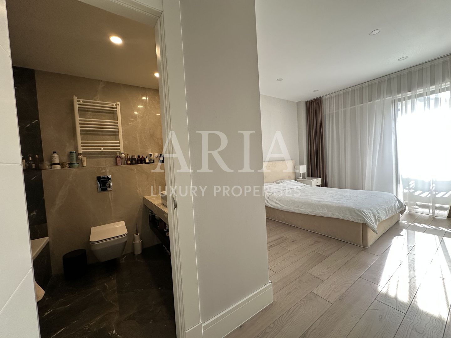 TRIANA 3 CAMERE | CURTE | PISCINA | GYM - Poză 6