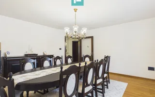 Vilă cu 6 camere de vânzare în zona Central - Poză 47