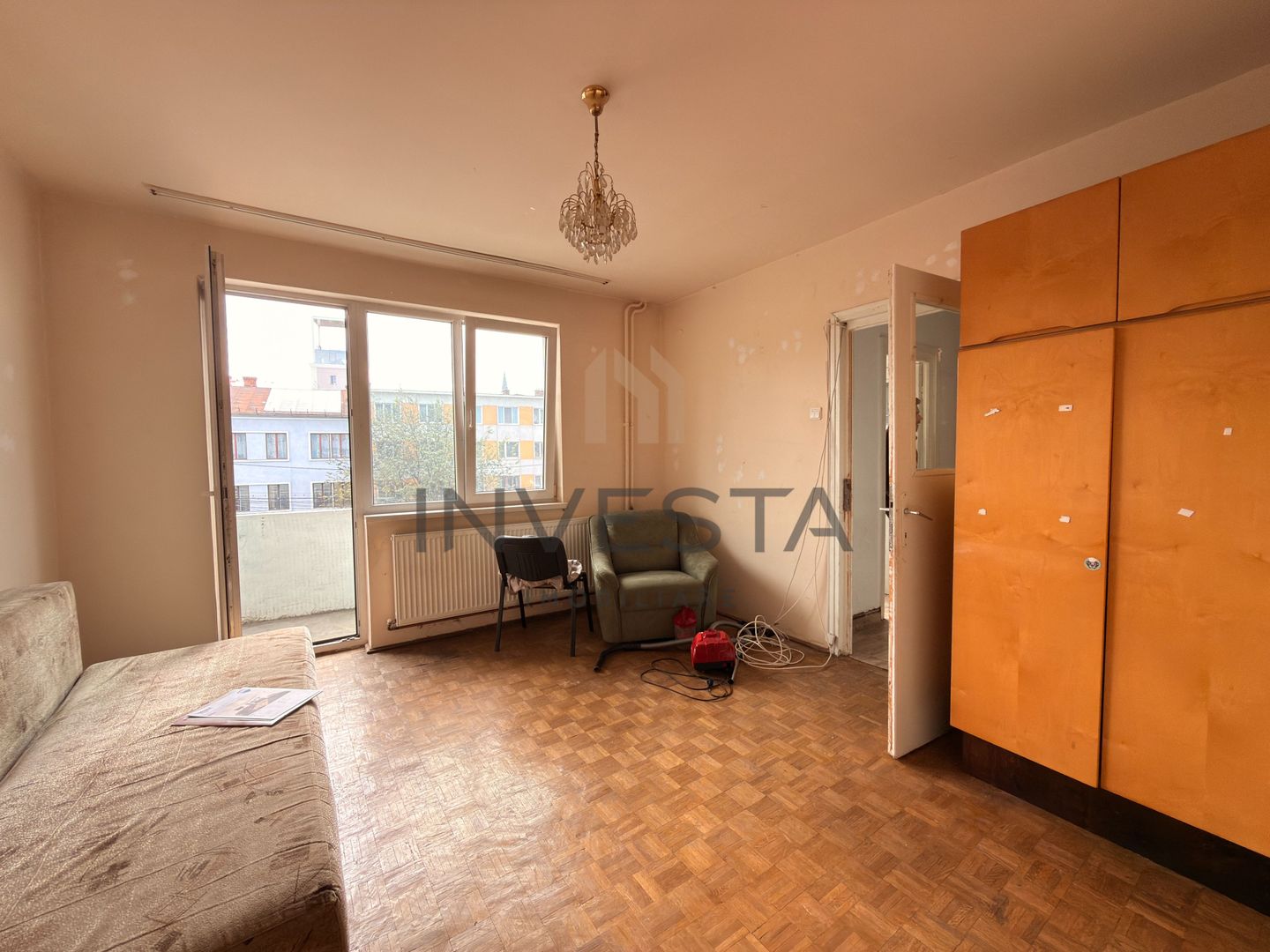 Apartament cu 2 camere decomandate, etaj intermediar, Pta M. Viteazu! - Poză 4