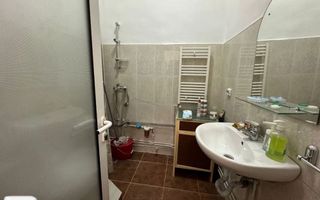 Vând APARTAMENT 2 camere - Poză 5