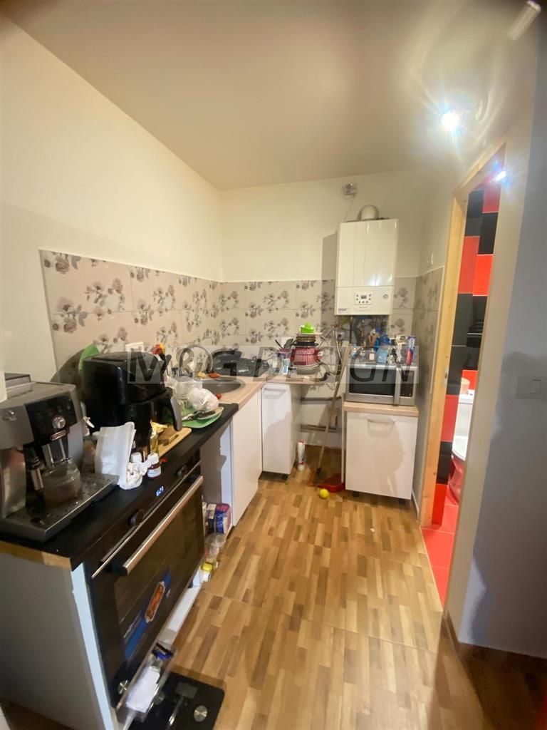 casa cu 2 apartamente Ianova 120mp centrala amenajata - Poză 16