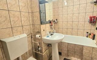 Apartament 3 camere, 67,5 mp plus balcon, Zona Siretului - Poză 7