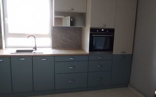 Apartament cu 3 camere  in zona centrala a Brasovului - Poză 10